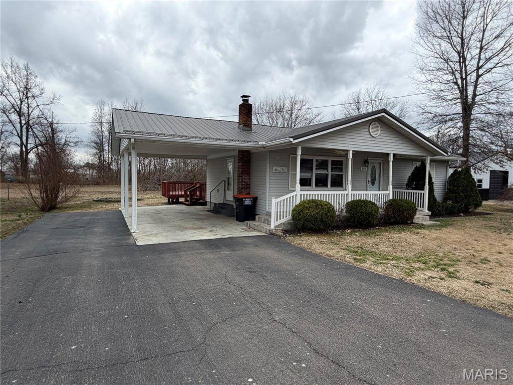 306 South ST, Advance, MO 63730