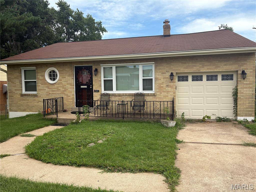9224 Catalina DR, Jennings, MO 63136