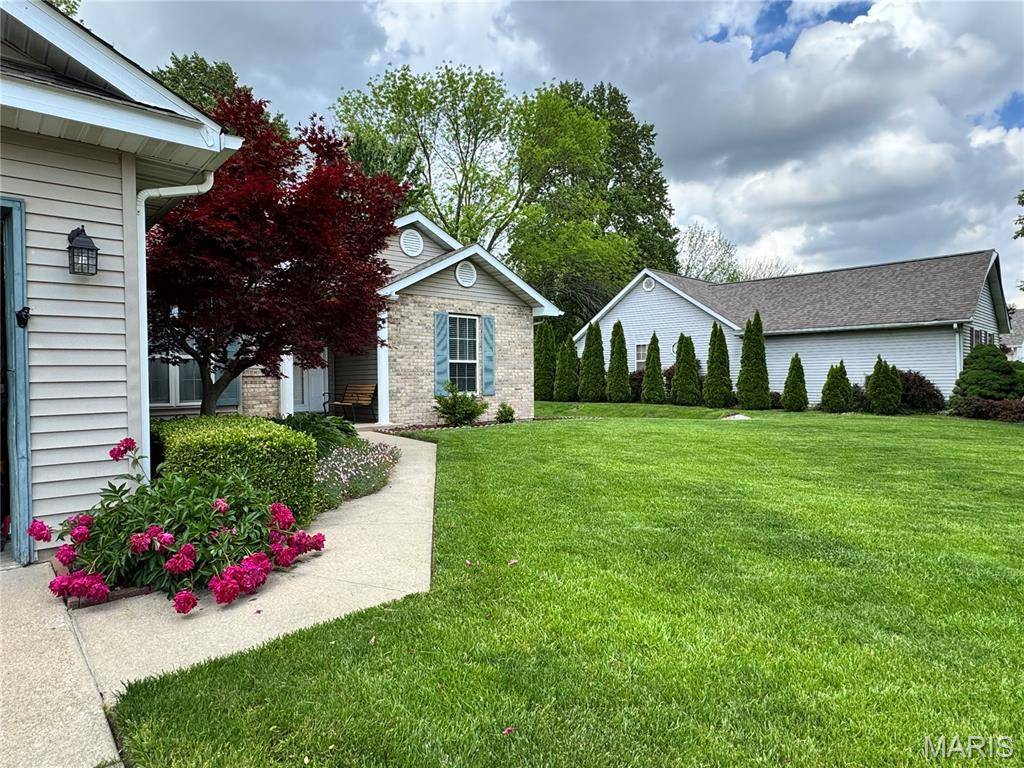 3241 TANGLEBROOK DR, Belleville, IL 62221