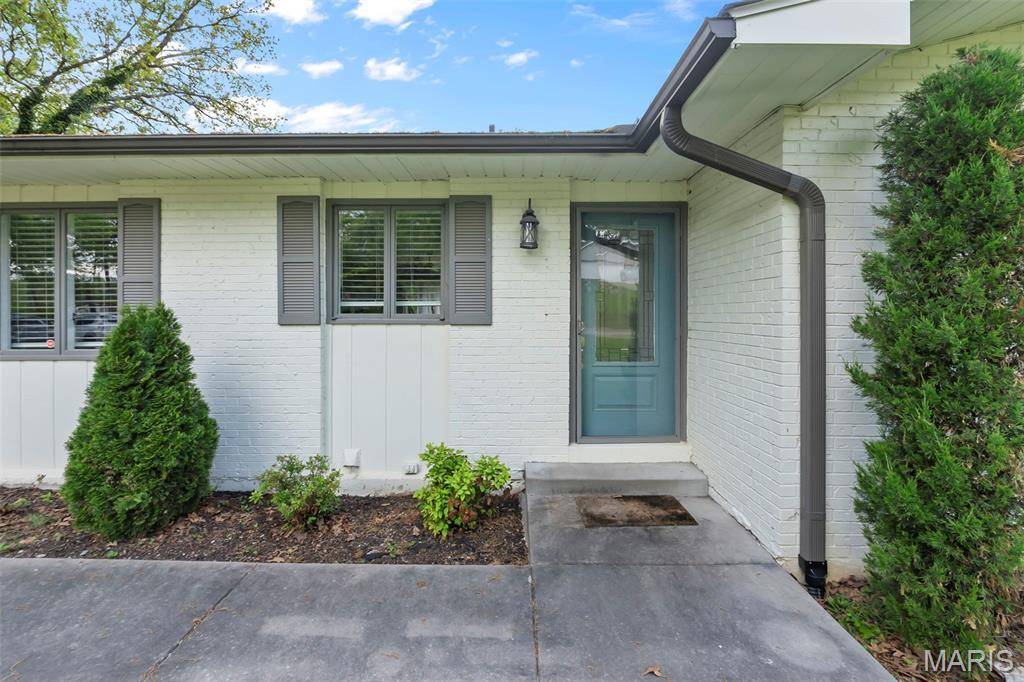 1107 S Shawnee BLVD, Jackson, MO 63755