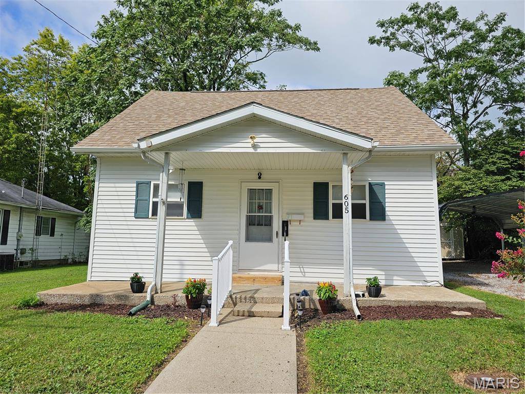 605 N Vine ST, Sparta, IL 62286