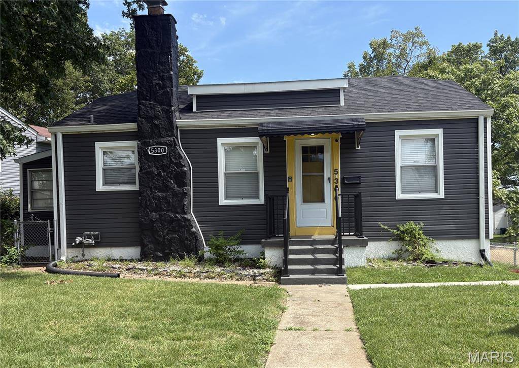 5300 Colton DR, St Louis, MO 63121