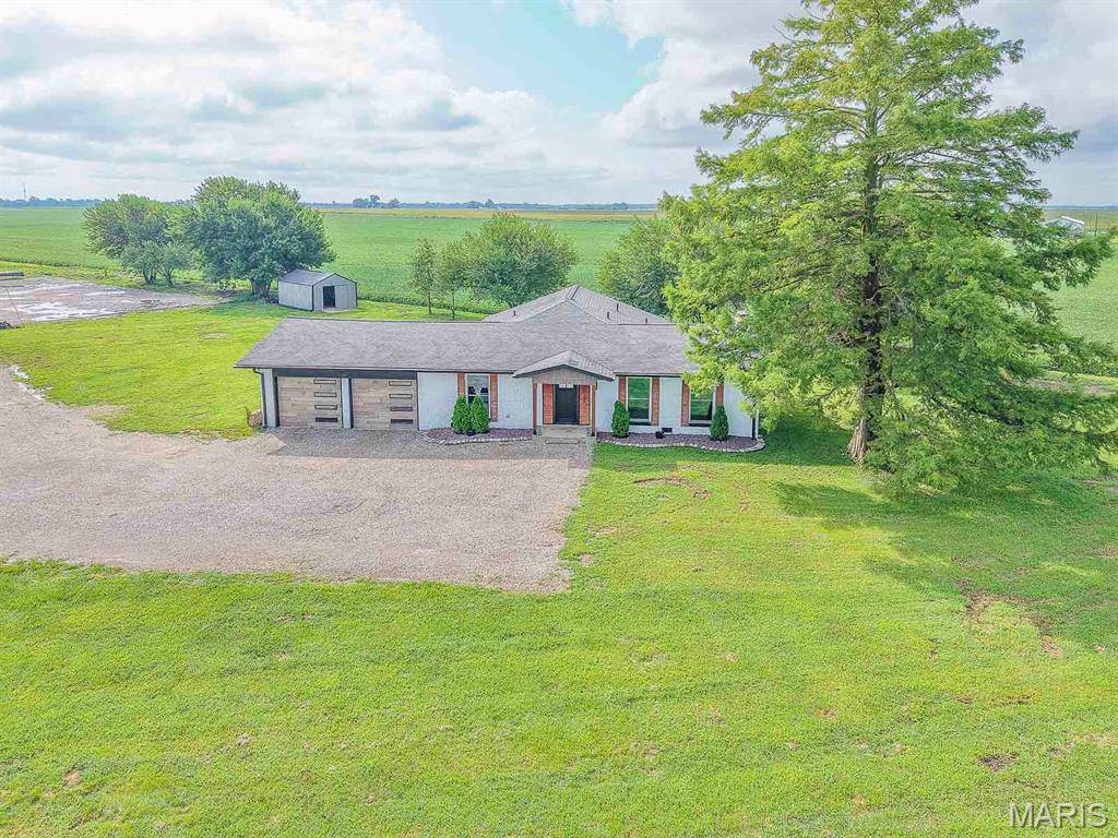 11138 State Route 161, Mascoutah, IL 62258