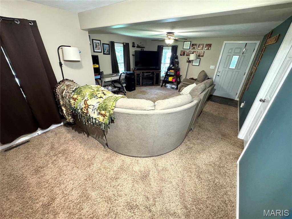 608 S 7th ST, La Grange, MO 63448
