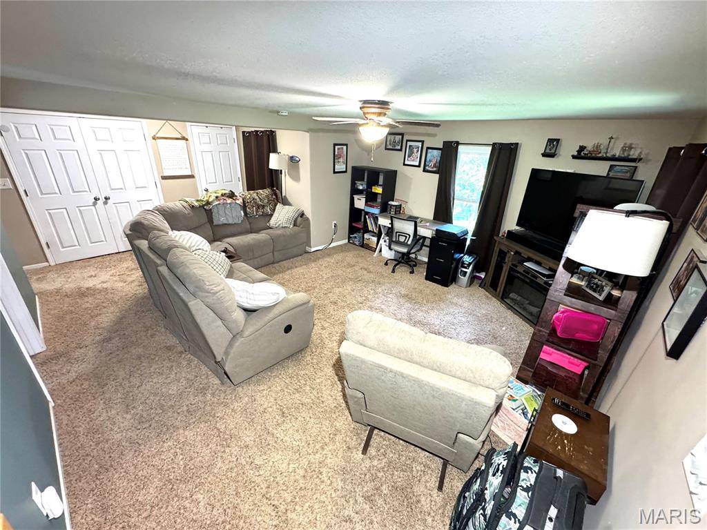 608 S 7th ST, La Grange, MO 63448