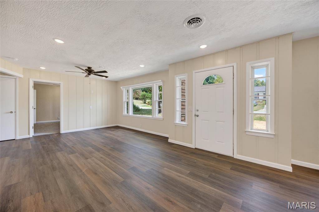 107 Church ST, Crocker, MO 65452