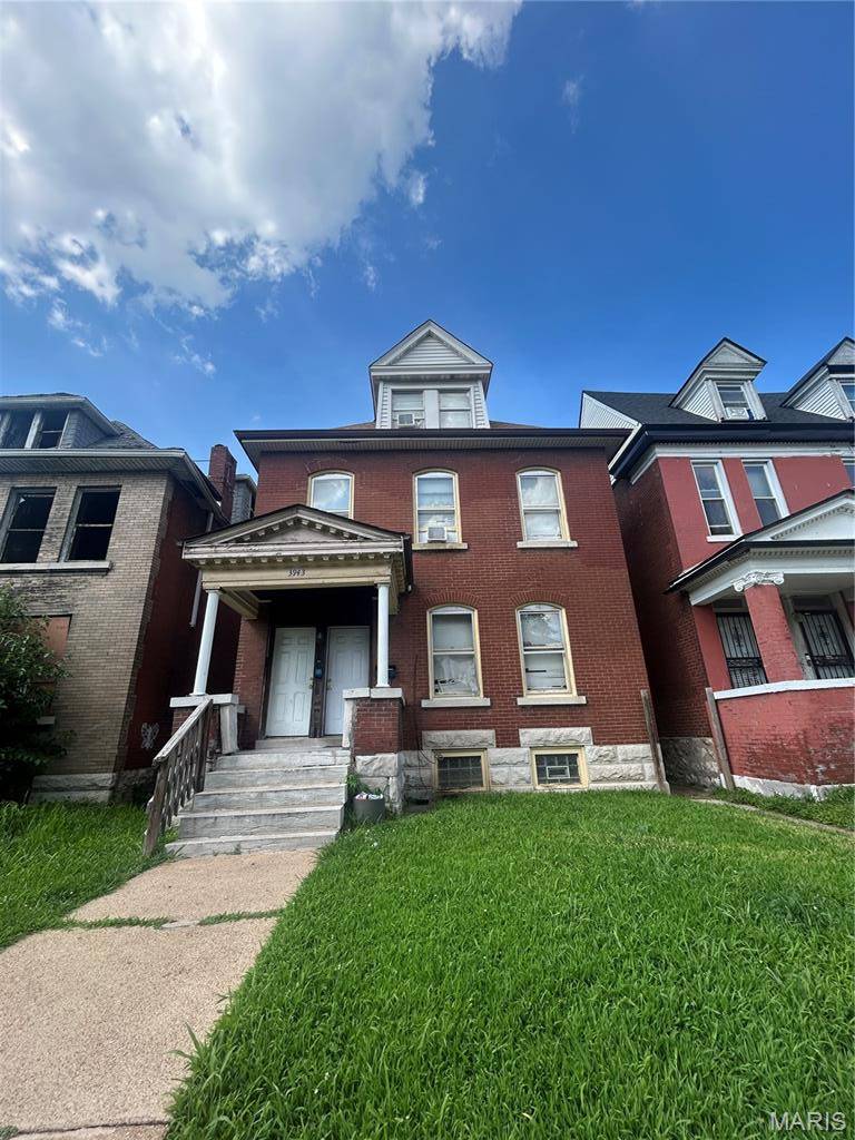 3943 Greer AVE, St Louis, MO 63107