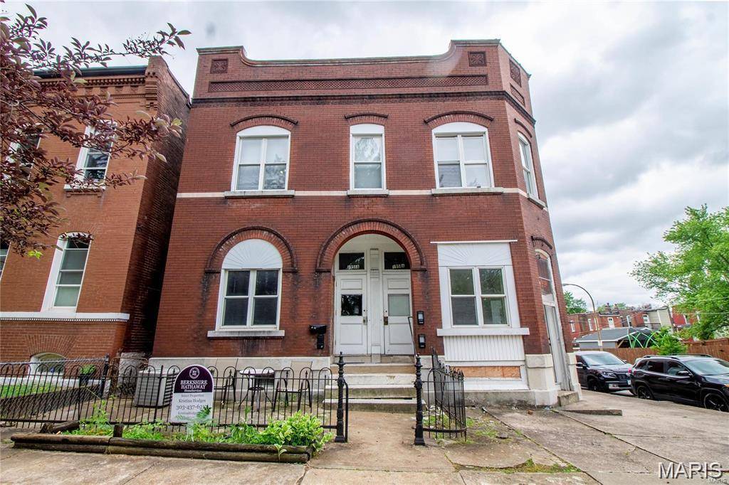 1956 Withnell AVE, St Louis, MO 63118