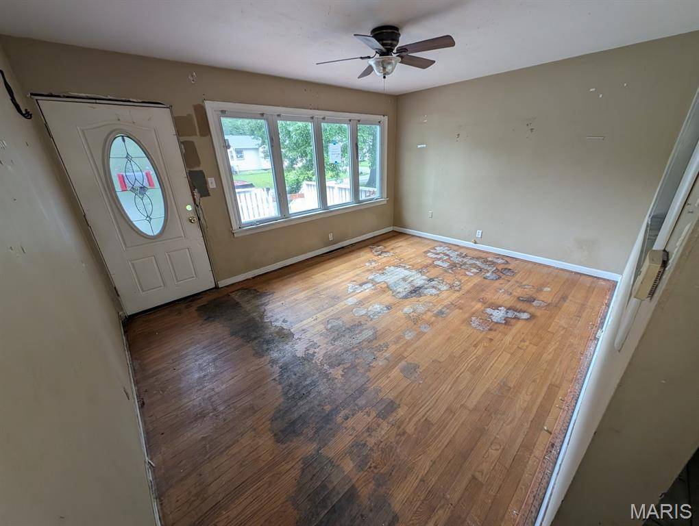 20 Marlo DR, Belleville, IL 62226