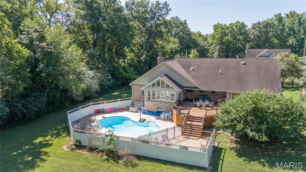 1015 E Oak ST, Greenville, IL 62246