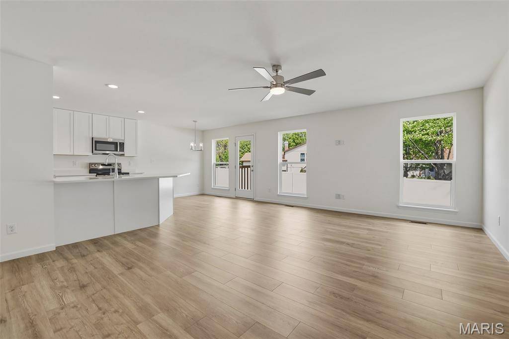 292 Still Creek DR, Lake St Louis, MO 63367