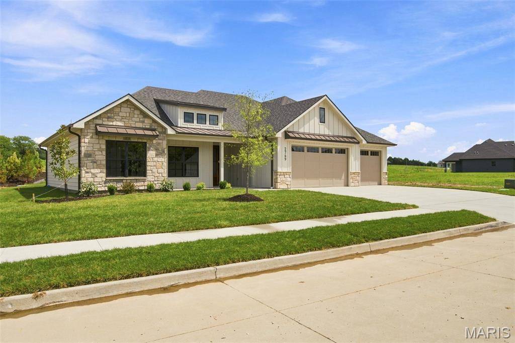 2749 Easley Cabin CIR, Columbia, MO 65201