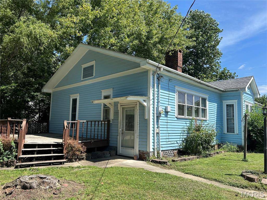 1003 N Walnut ST, Litchfield, IL 62056