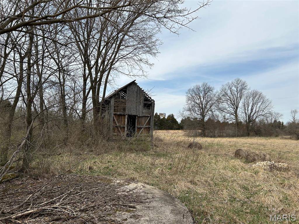 - W Booneslick RD, Jonesburg, MO 63351