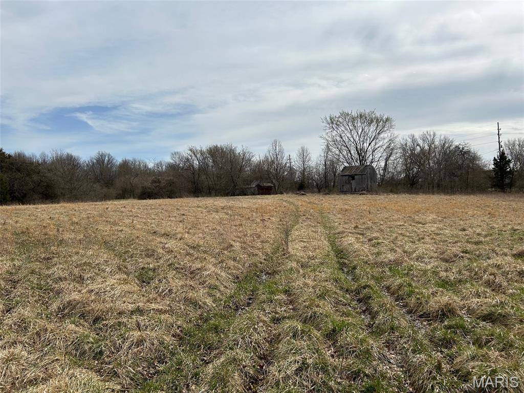 - W Booneslick RD, Jonesburg, MO 63351