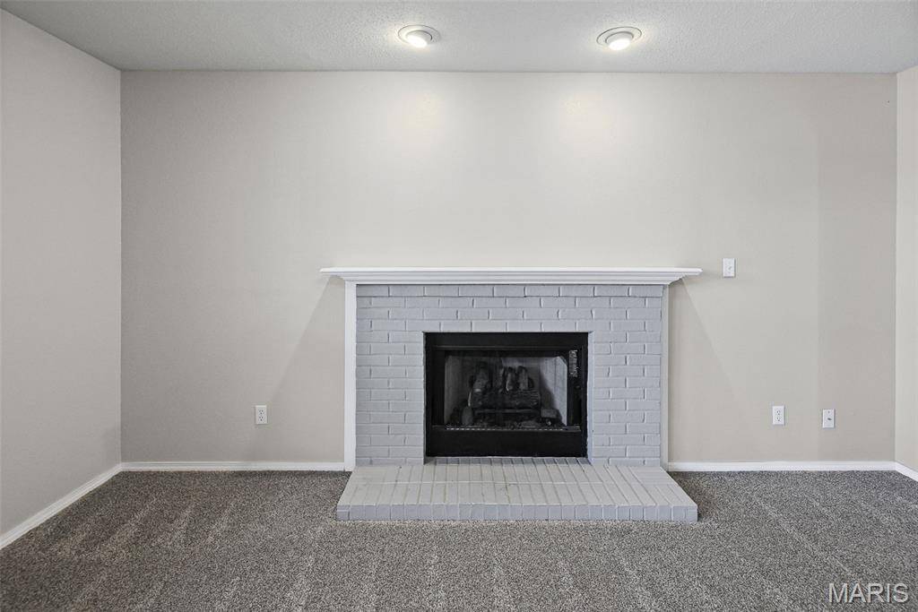 953 Benjamin DR, O'fallon, IL 62269