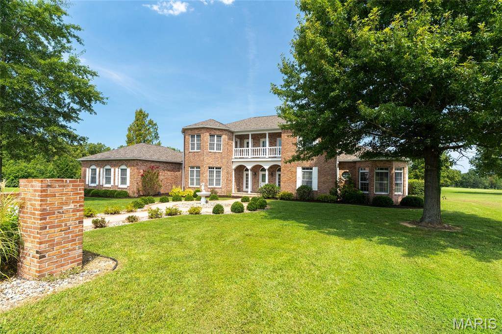 119 Clubhouse DR, Makanda, IL 62958