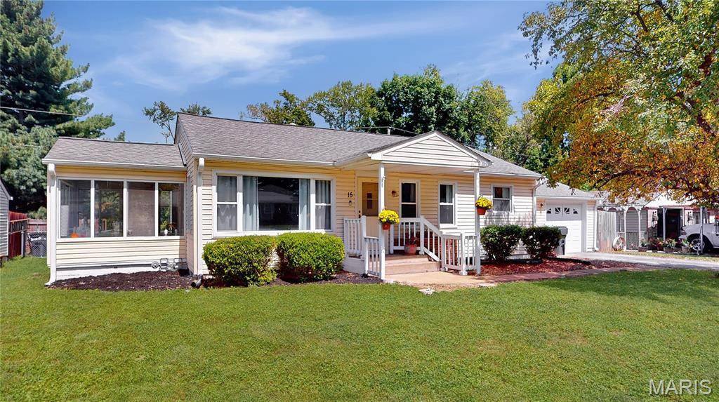 15 Fahey PL, Belleville, IL 62220