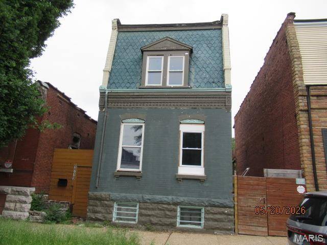 2717 Winnebago ST, St Louis, MO 63118