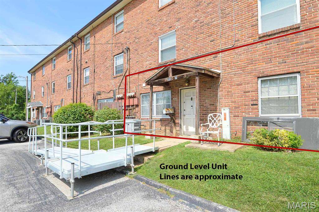 6984 Colonial Woods DR #50, St Louis, MO 63129
