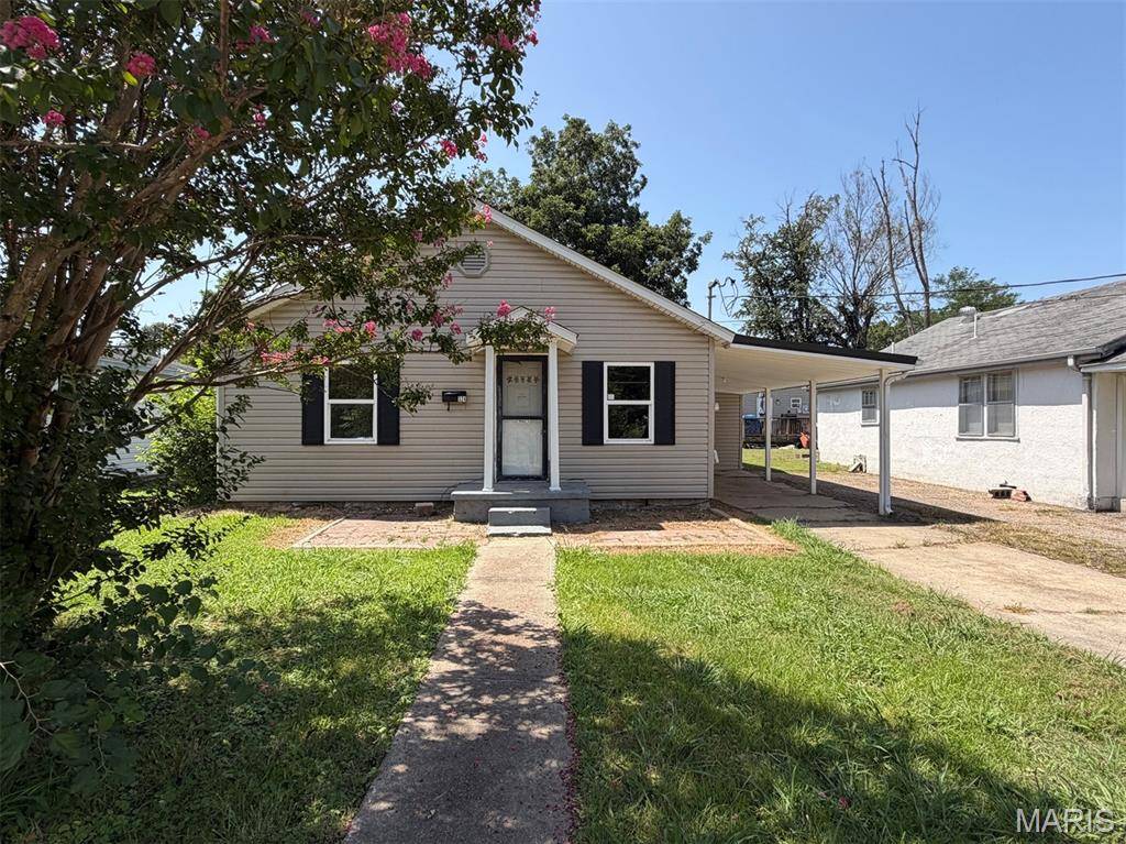 324 S Sassafrass ST, Dexter, MO 63841