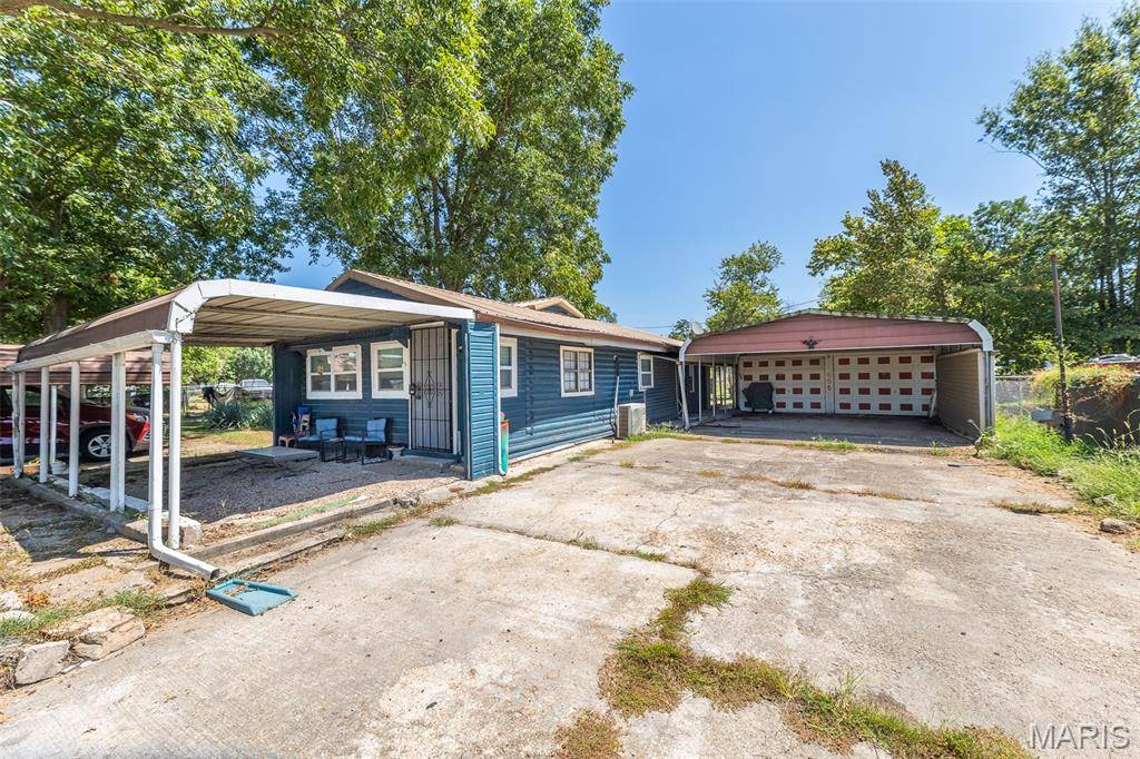 656 5th ST, Qulin, MO 63961
