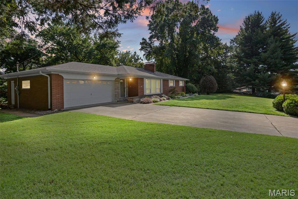 123 Rex DR, Collinsville, IL 62034