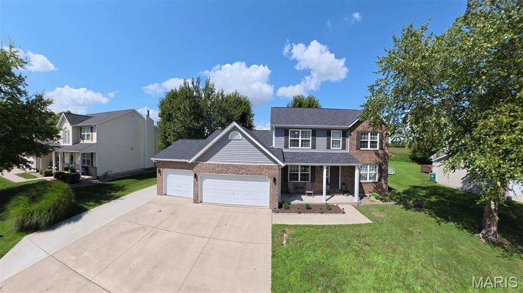 1122 Buran DR, O'fallon, IL 62269