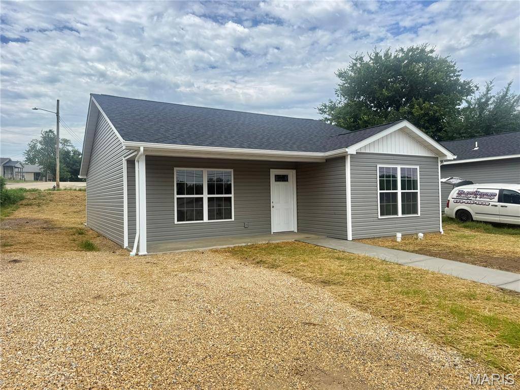 17 Dalton, Leadington, MO 63601