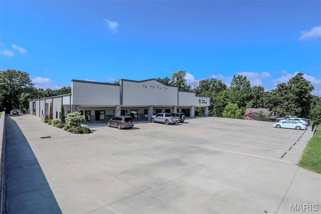 1700 W Harper ST, Poplar Bluff, MO 63901