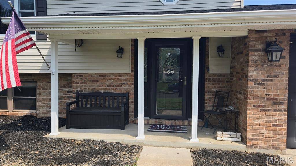 761 Klein DR, Smithton, IL 62285
