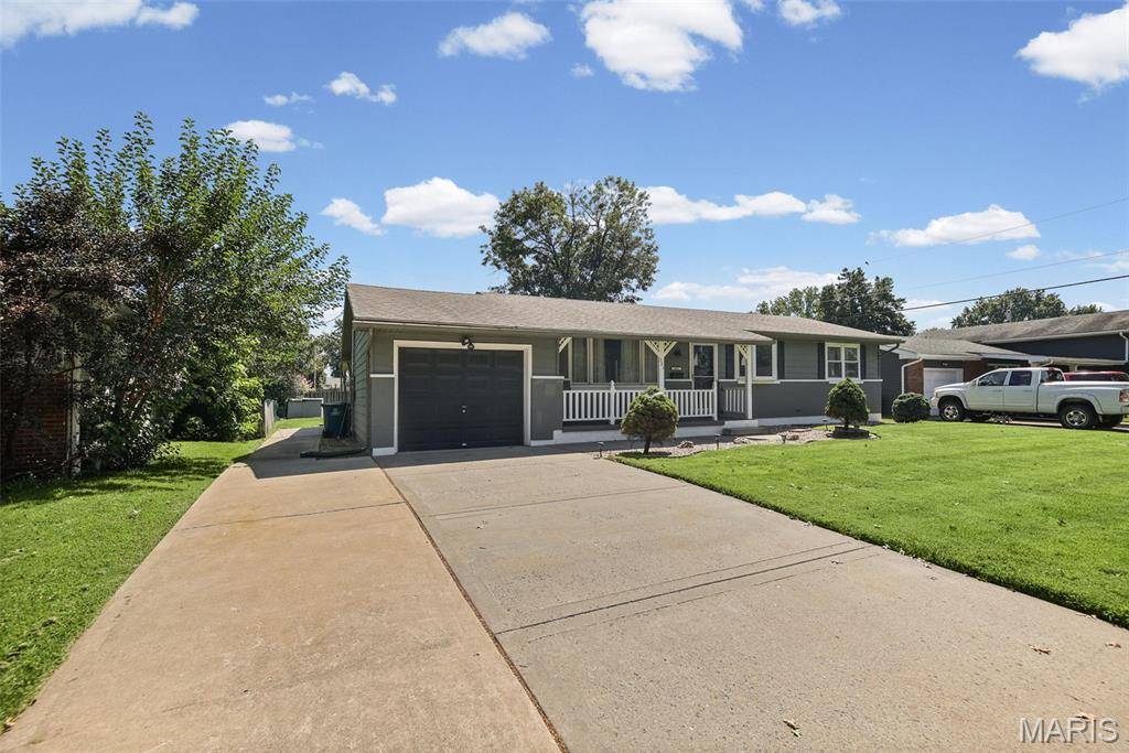 321 S Walnut ST, Bethalto, IL 62010