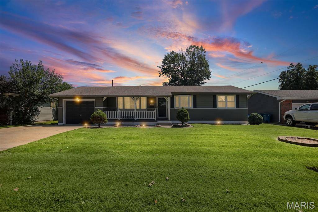 321 S Walnut ST, Bethalto, IL 62010