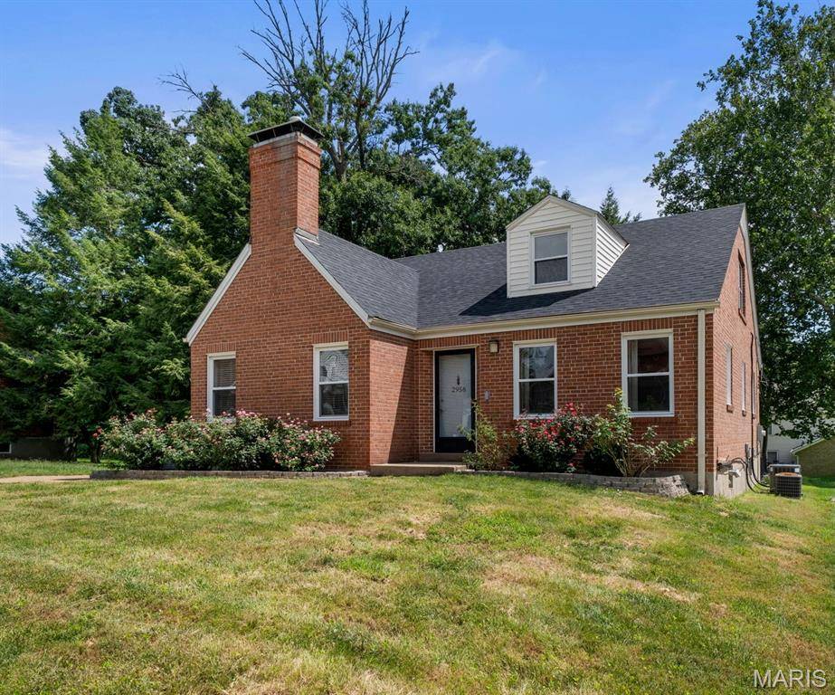 2956 Andover DR, St Louis, MO 63121