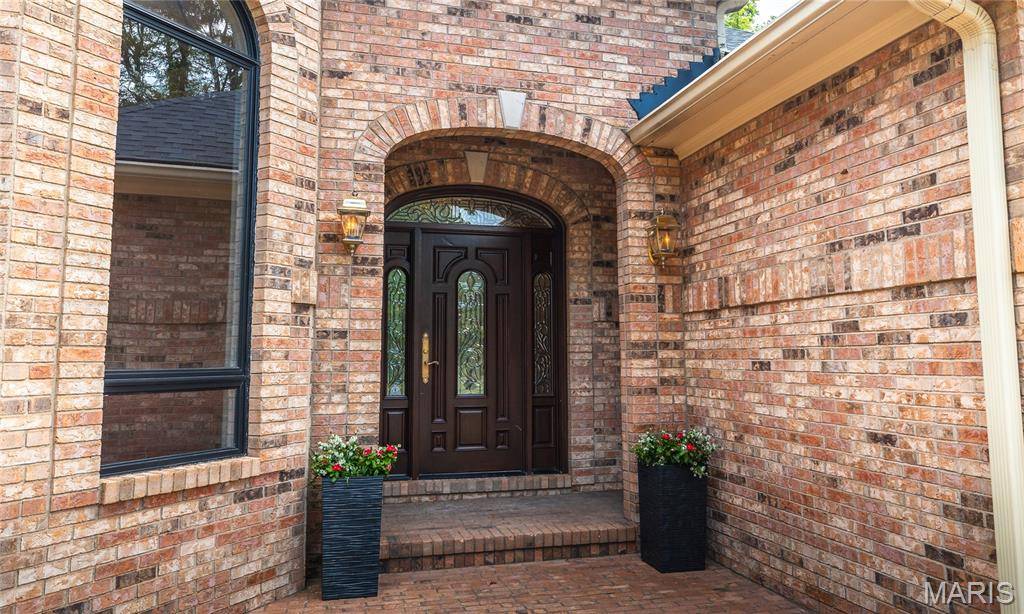 42 Country Club DR, Edwardsville, IL 62025