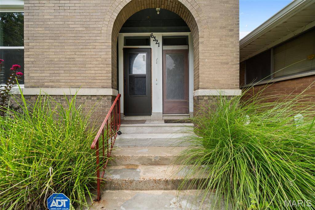 6321 Alabama AVE, St Louis, MO 63111