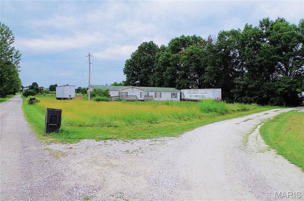 211 Majestic LN, Moscow Mills, MO 63362