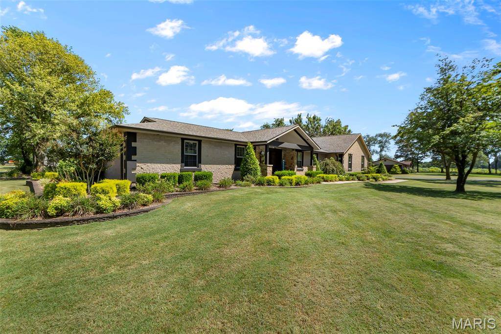 2512 County Highway 401, Benton, MO 63736