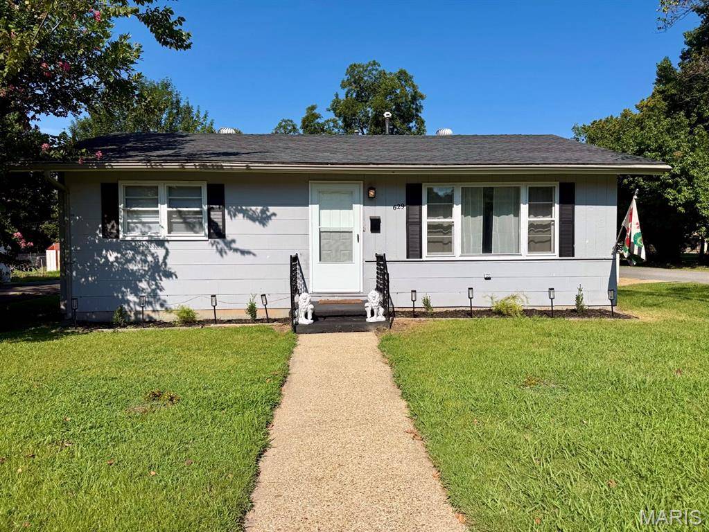 629 W Elk ST, Dexter, MO 63841