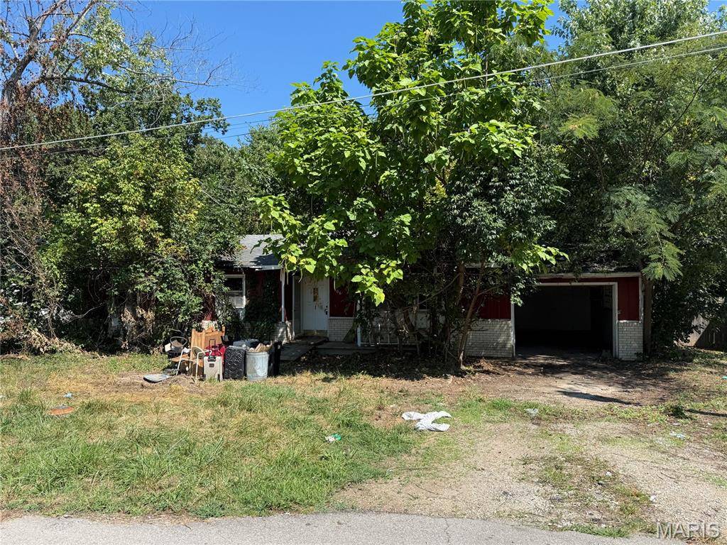 706 McClain ST, Richland, MO 65556
