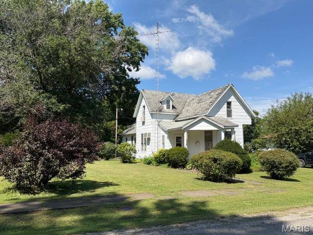 556 S Spruce ST, Nokomis, IL 62075