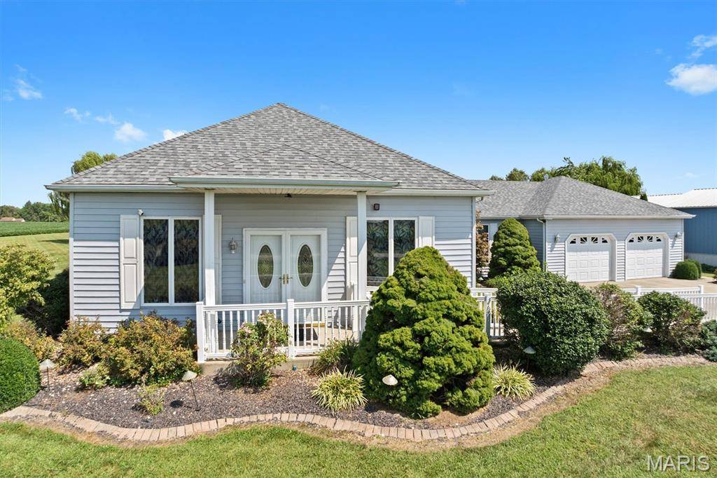14300 Sportsmen RD, Trenton, IL 62293