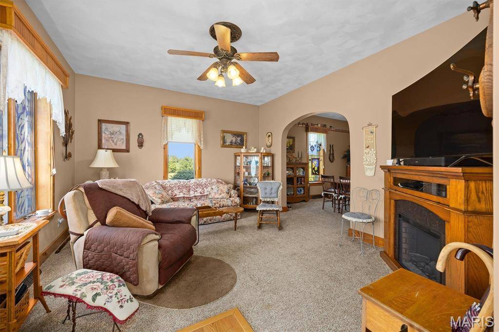 14300 Sportsmen RD, Trenton, IL 62293