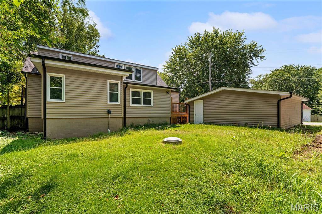 9785 Ridge Heights RD, Fairview Heights, IL 62208