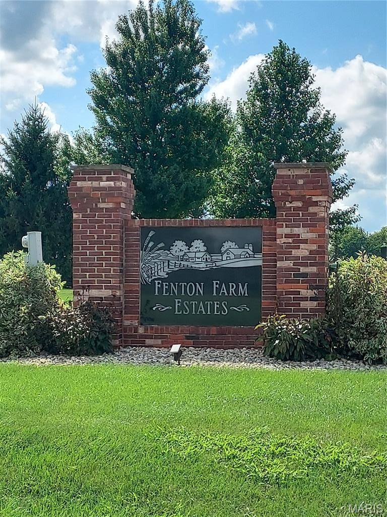 4577 Lauren DR, Pocahontas, IL 62275
