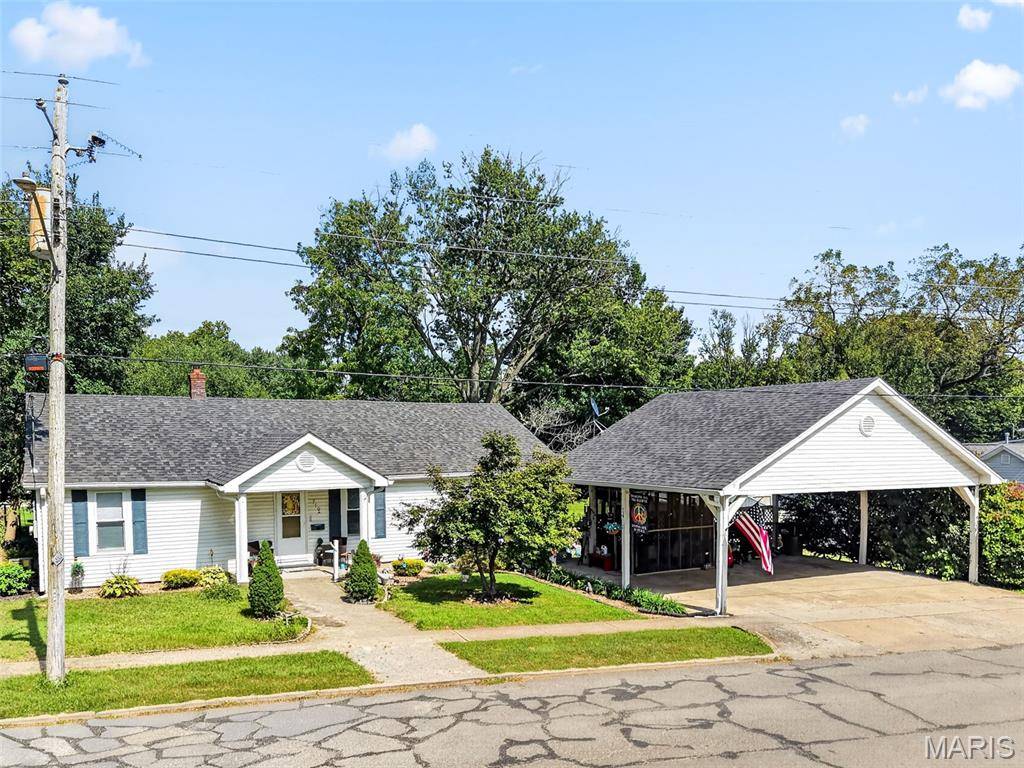 710 N 5th ST, Elsberry, MO 63343