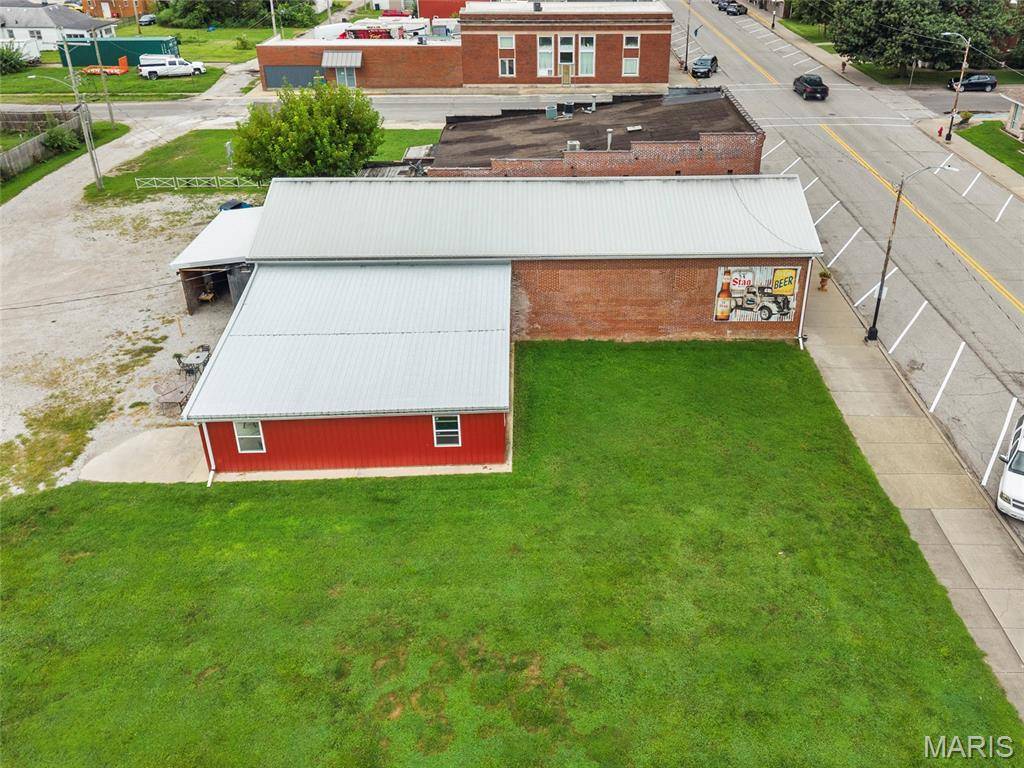 208 E Main ST, Mount Olive, IL 62069