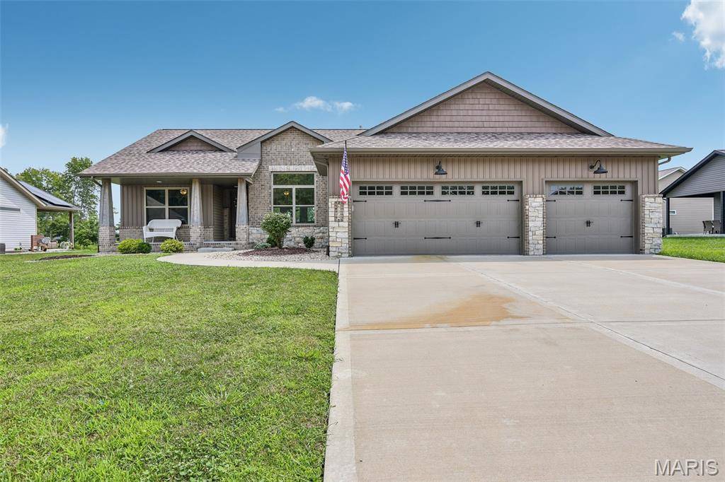 604 Briar Meadow CT, Troy, IL 62294
