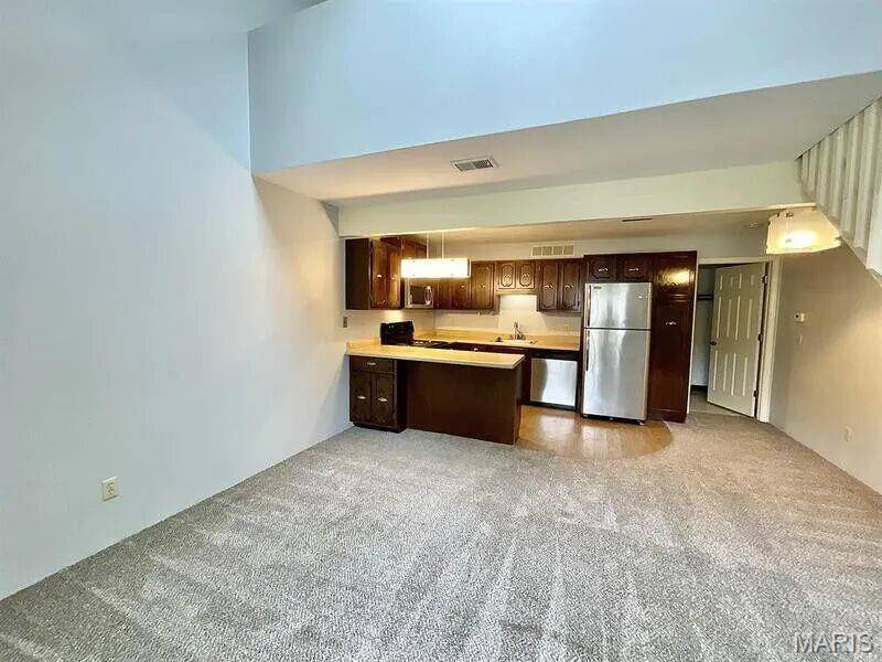 435 PONDEROSA AVE #6, O'fallon, IL 62269