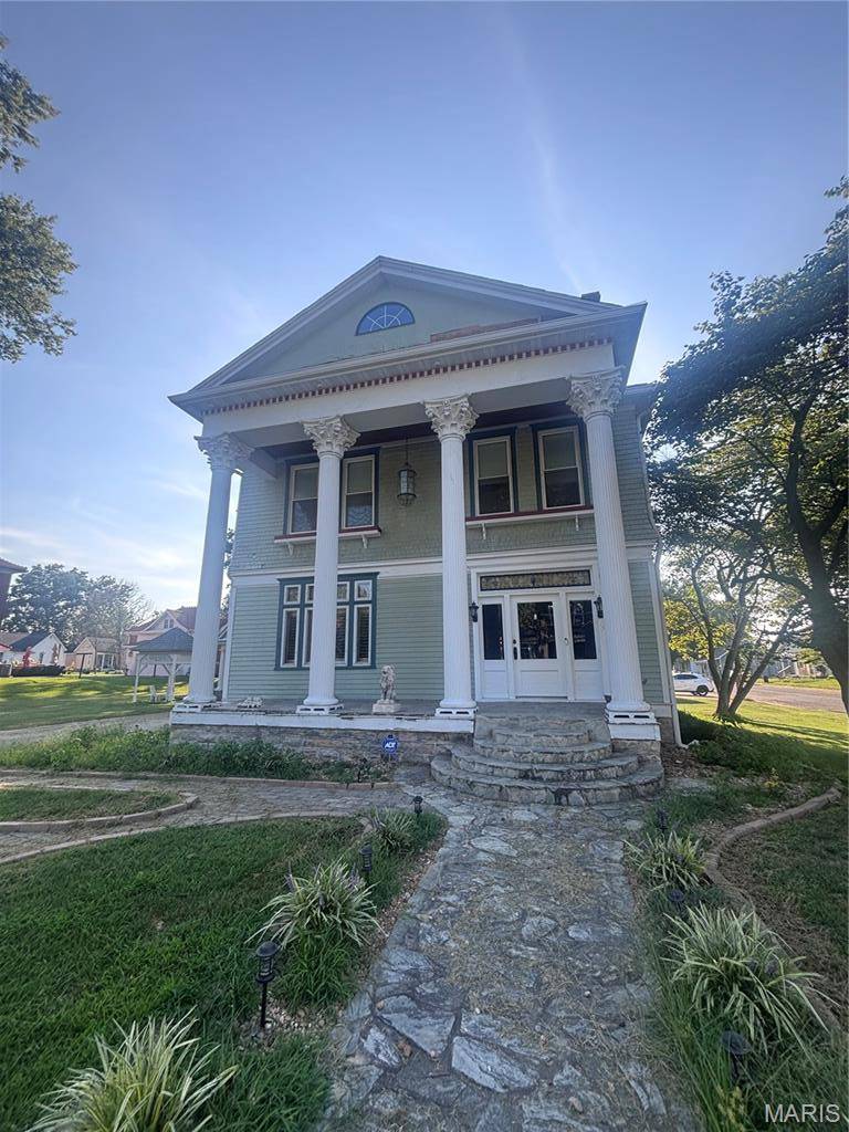 479 N Mill ST, Nashville, IL 62263